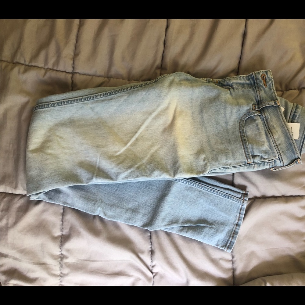 Hollister Jeans size 3